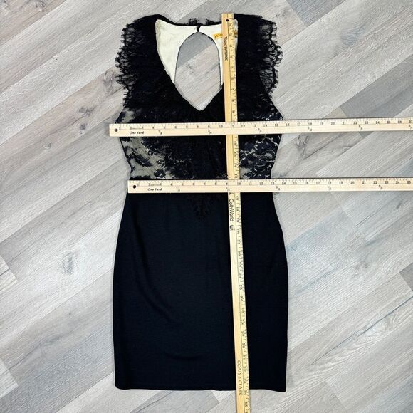 Alice + Olivia Odette Lace Top Halter Mini Sheath Dress Black Size 2 Coquette - Picture 12 of 13